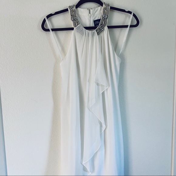 😍 Halter Neck Lace Wedding Dresses - Picture 7 of 8